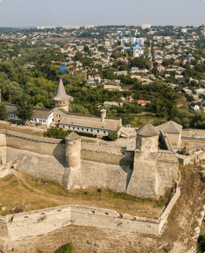 /images/castle.png